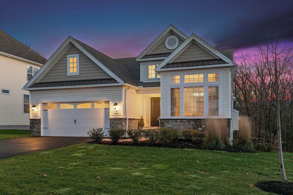 79 Pine Tree Dr - Photo 1