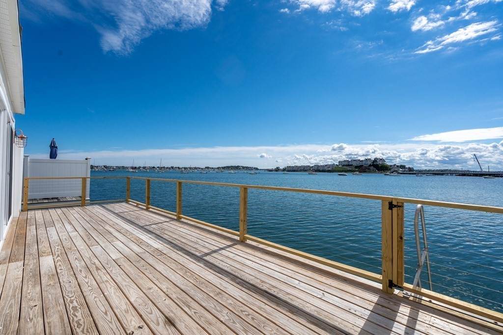1091 Nantasket Ave - Photo 1