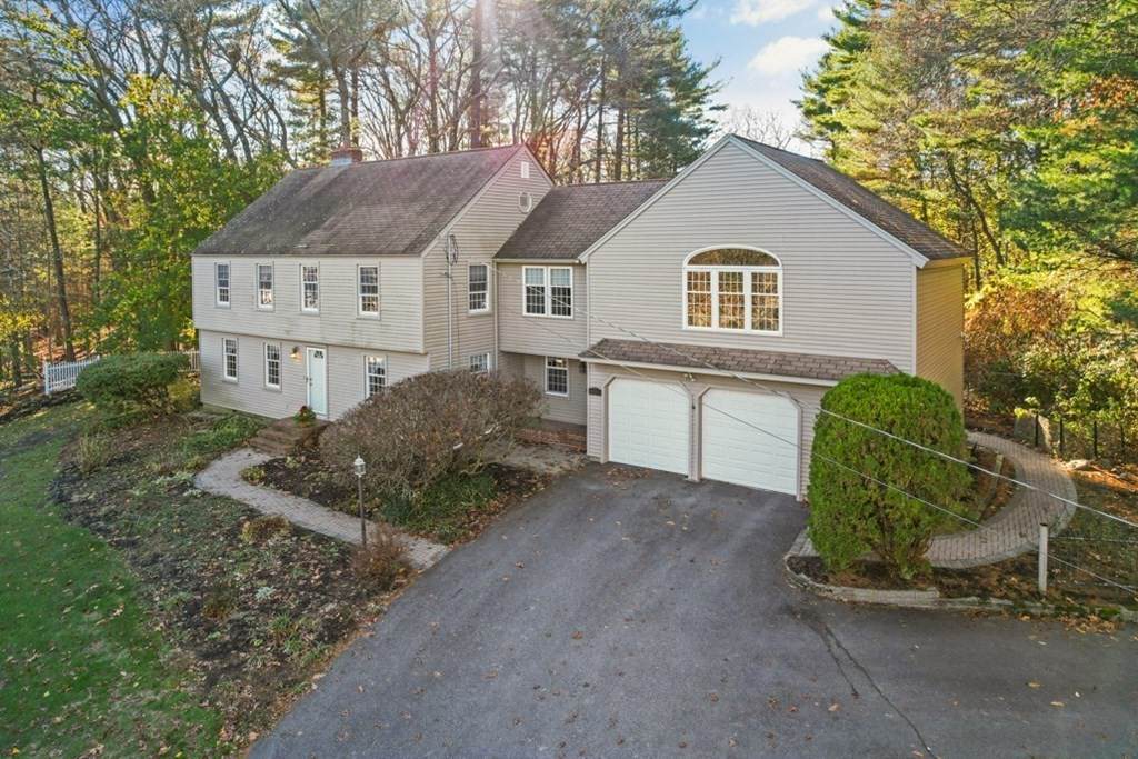 459 Salem St - Photo 1