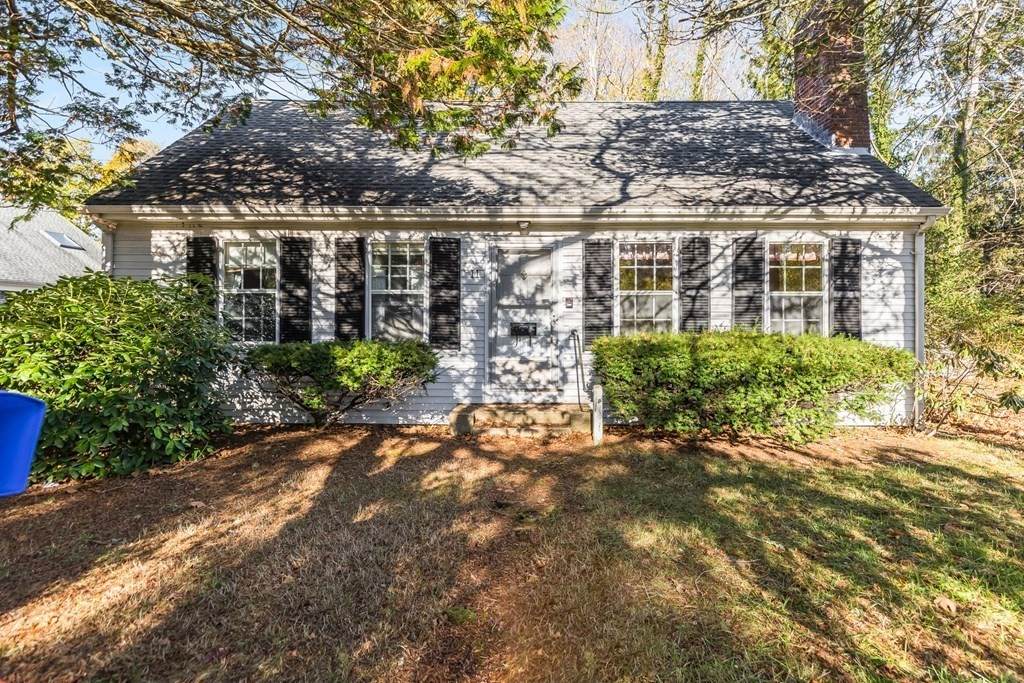 11 Pine Street - Photo 1