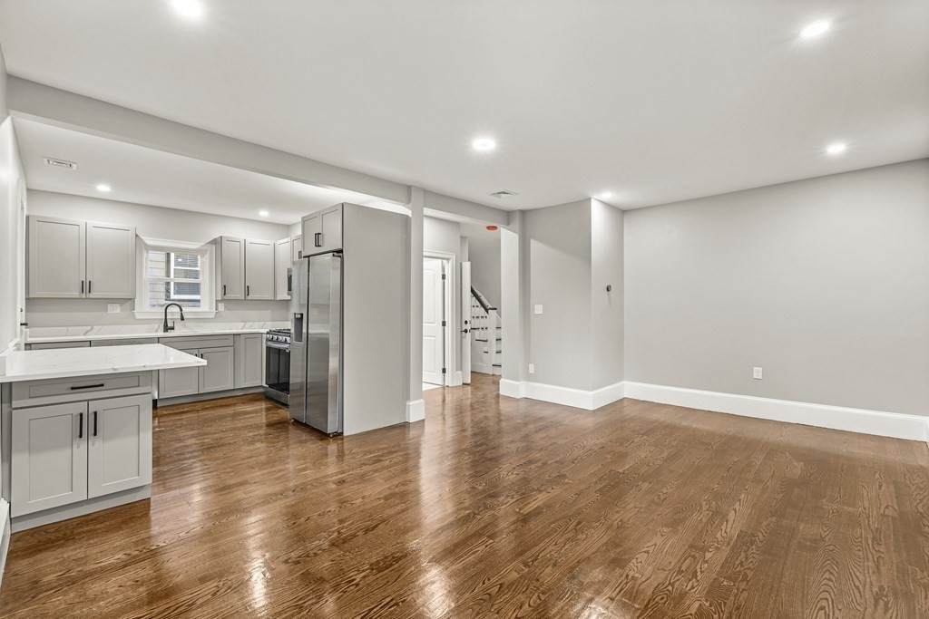 1 Claymont Ter - Photo 1