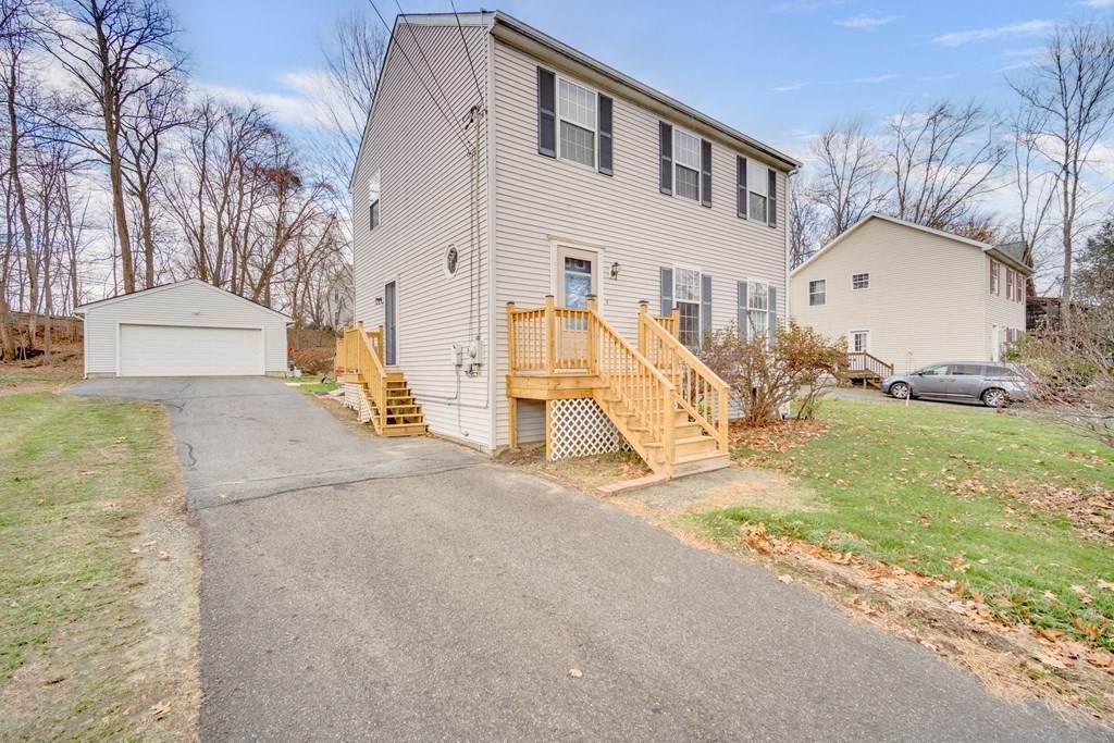 201 Grove St - Photo 1