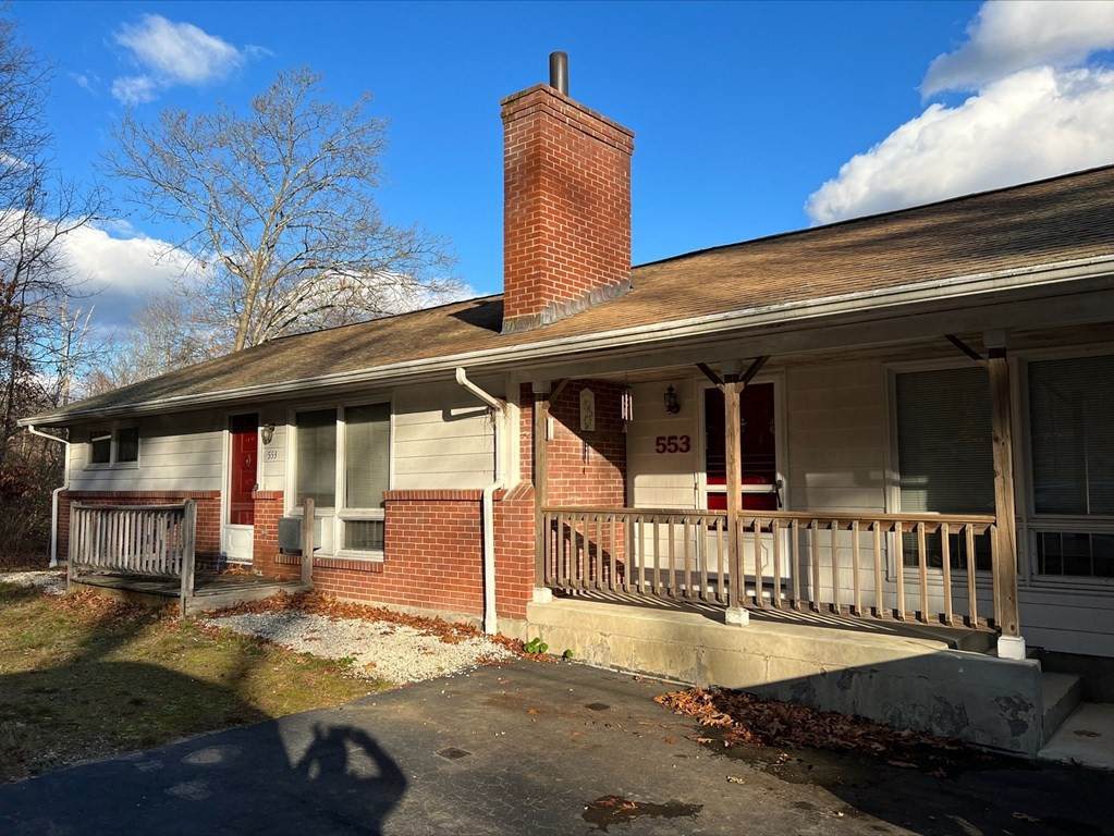 553 Grafton St - Photo 1