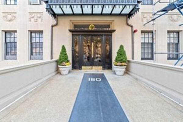 180 Commonwealth Ave - Photo 1