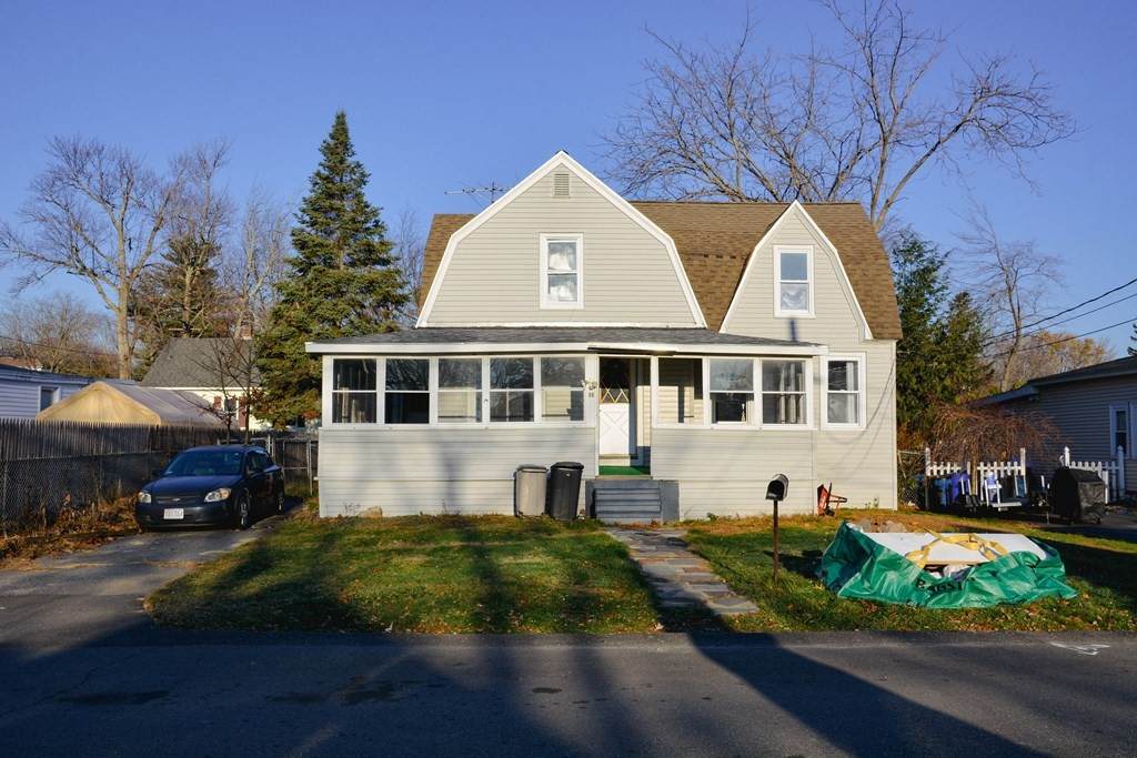 18 Kirby Ave - Photo 1