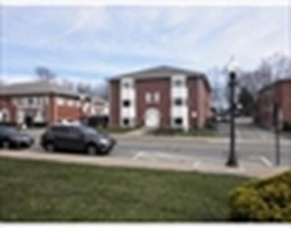779 Washington - Photo 1