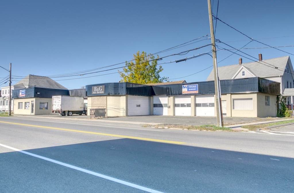 811 Union St - Photo 1
