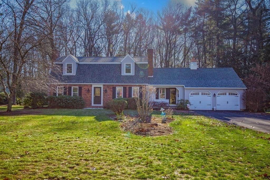 57 Crescent Circle - Photo 1