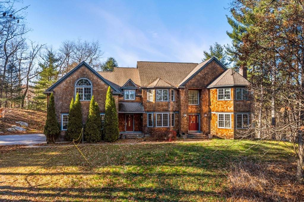 129 Lexington Rd - Photo 1