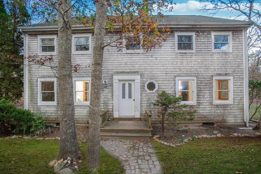 280 Oak Lane - Photo 1