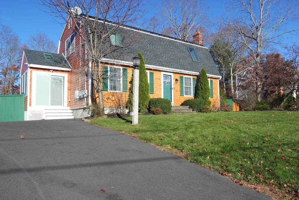 28 Tanglewood Dr - Photo 1