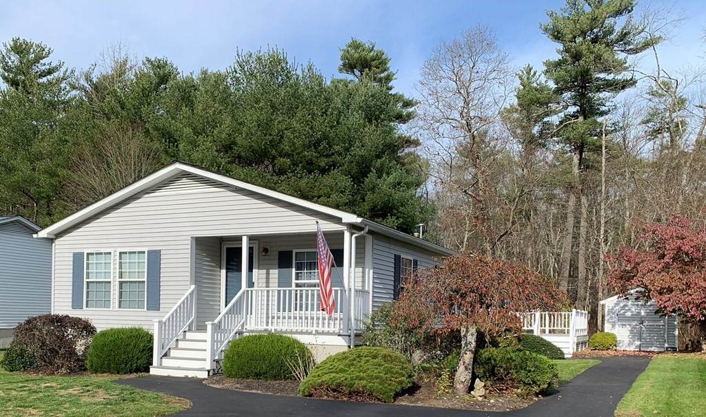 76 Trailwood Drive - Photo 1