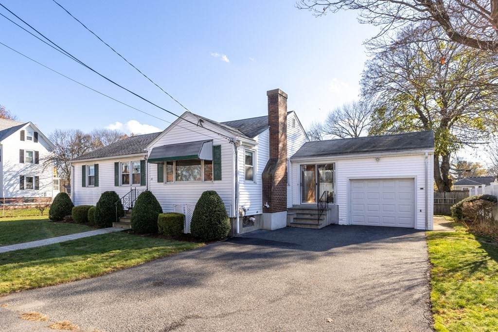 22 Elm Ave - Photo 1