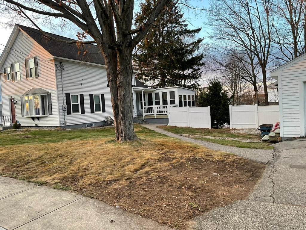 40 Elm St - Photo 1