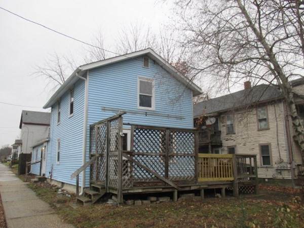 2250 Main - Photo 1
