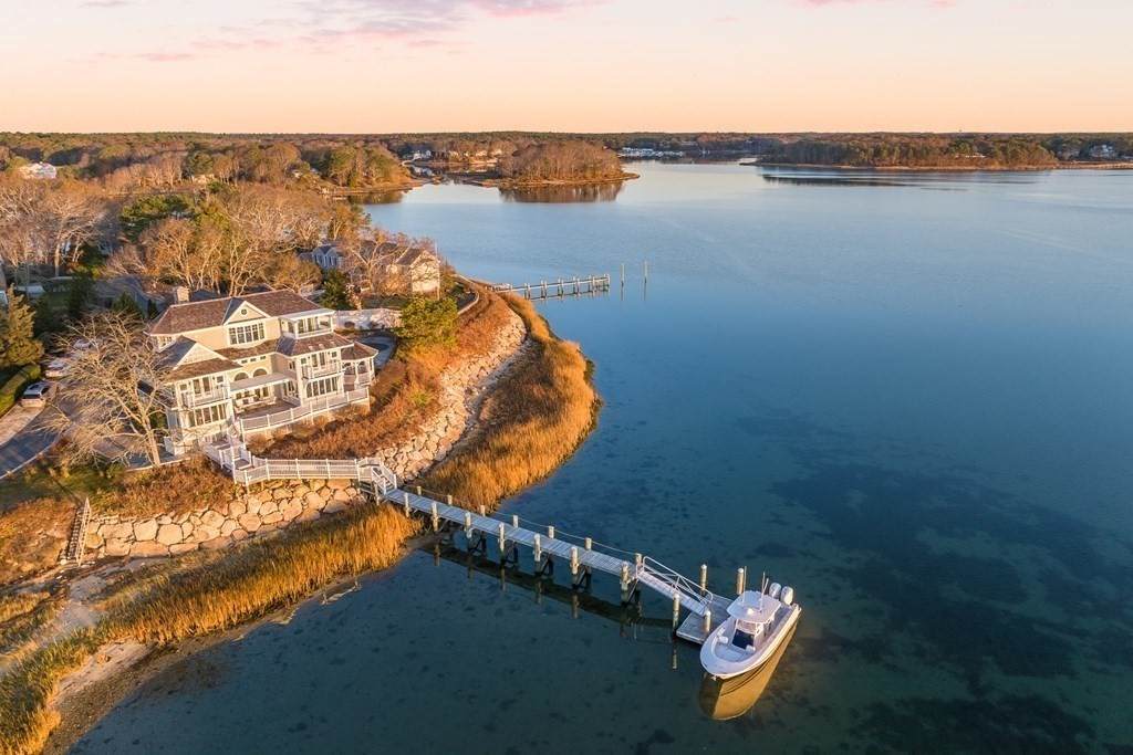 199 Daniels Island Road - Photo 1