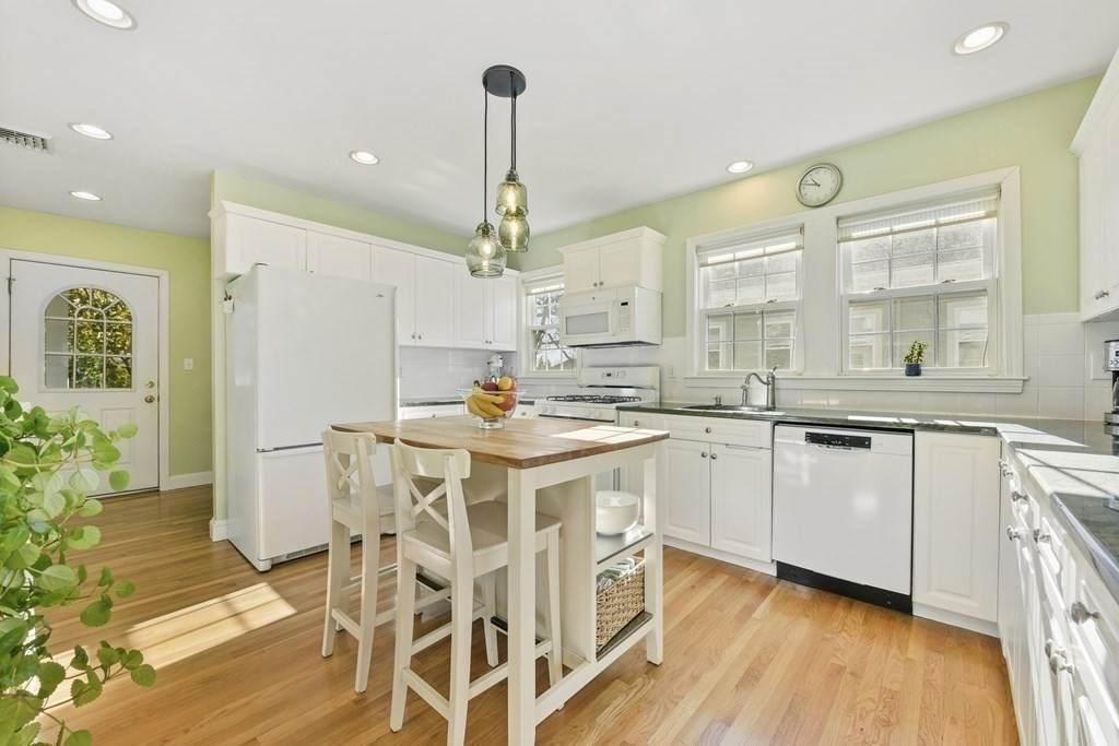 155 Hillside Rd - Photo 1