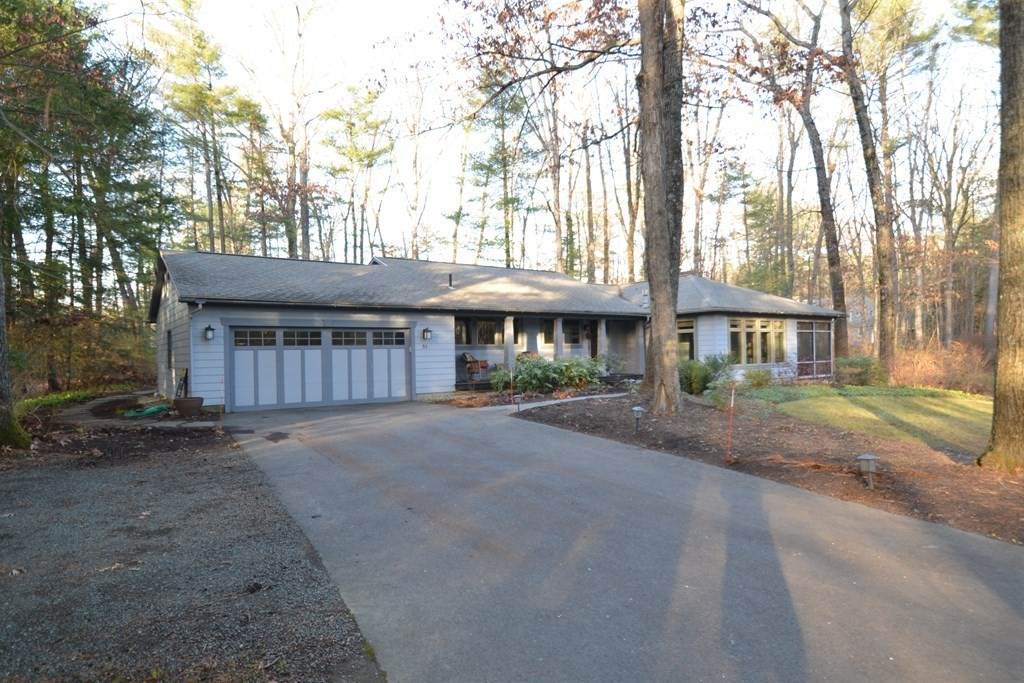 32 Aubinwood Road - Photo 1