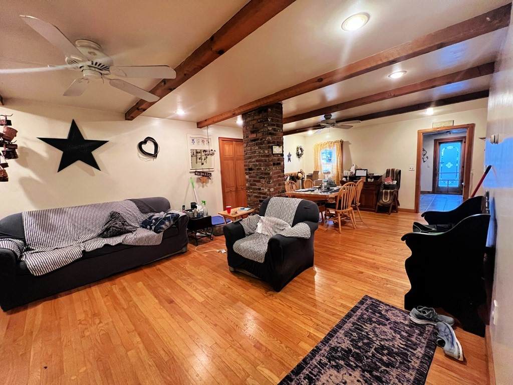 275 Gold St - Photo 1