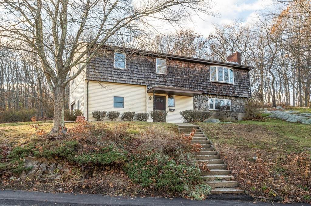 55 Pilgrim Rd - Photo 1