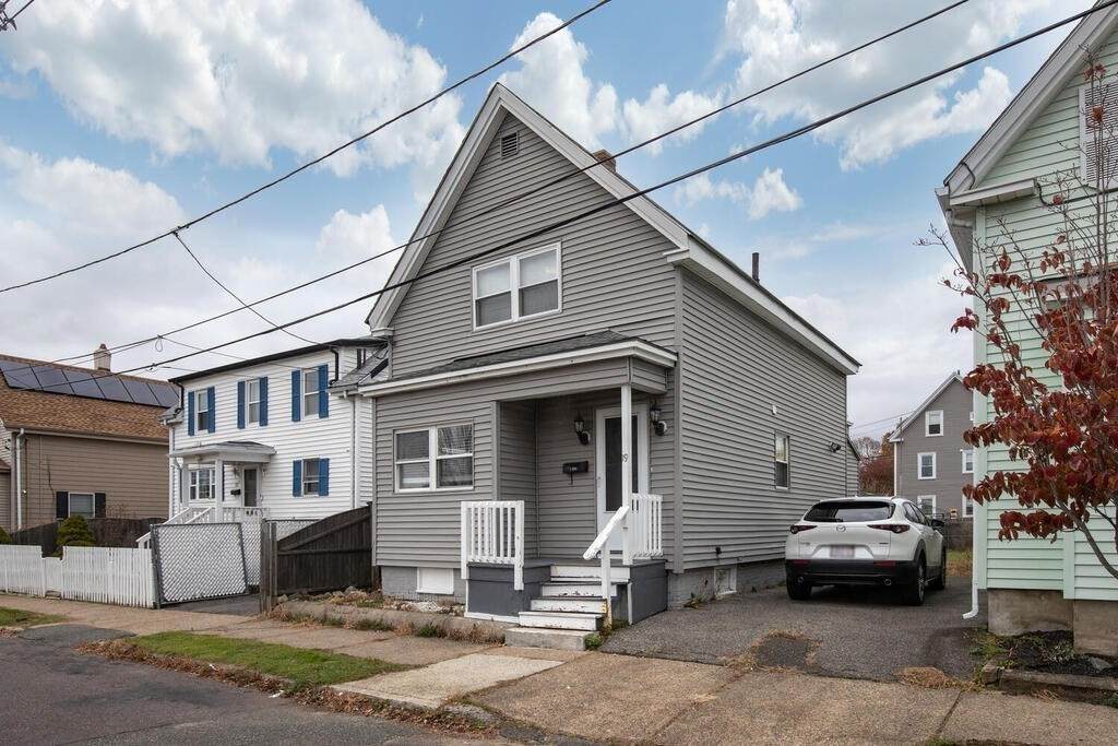 19 Waterford St - Photo 1