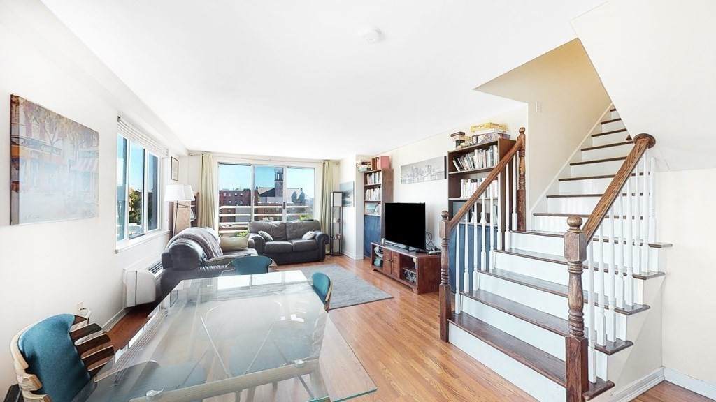 332 Franklin St - Photo 1