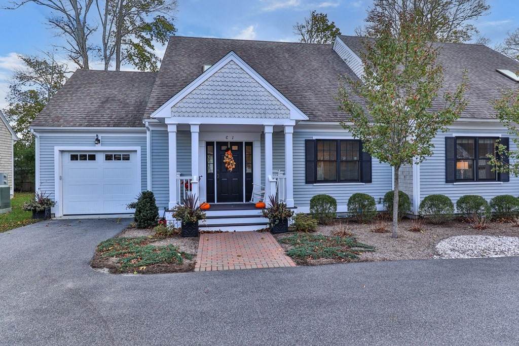 675 Main St - Photo 1