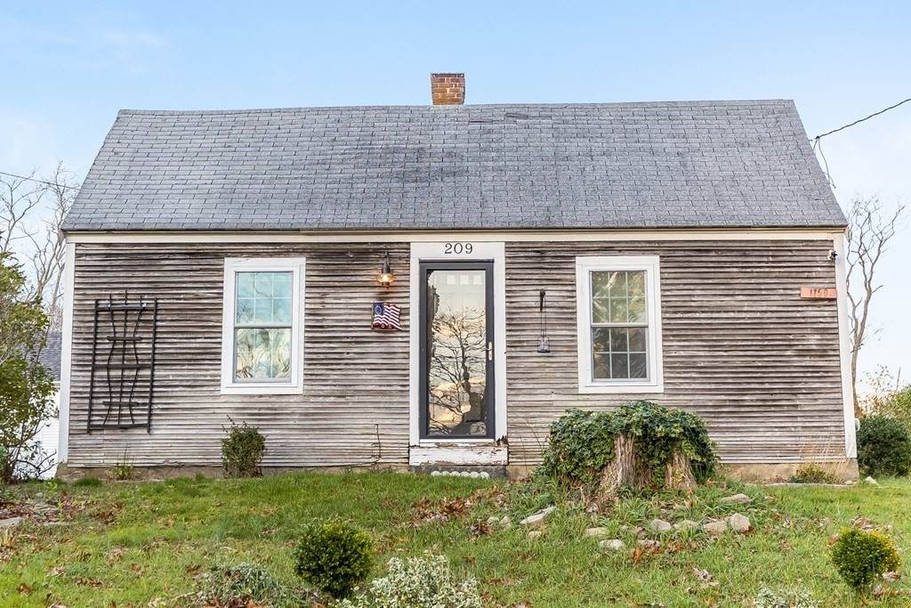 209 Main Street - Photo 1