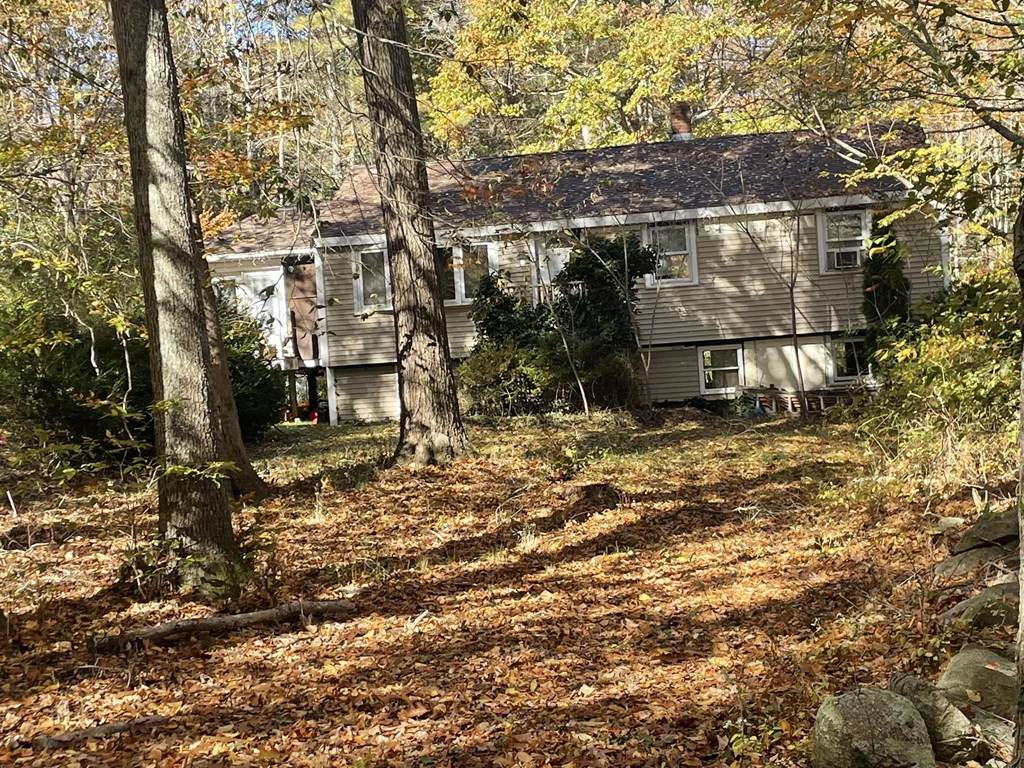 28 Lakeside Ave - Photo 1