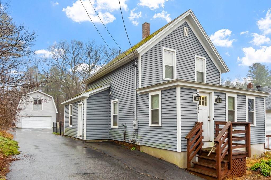 124 Mechanic St - Photo 1