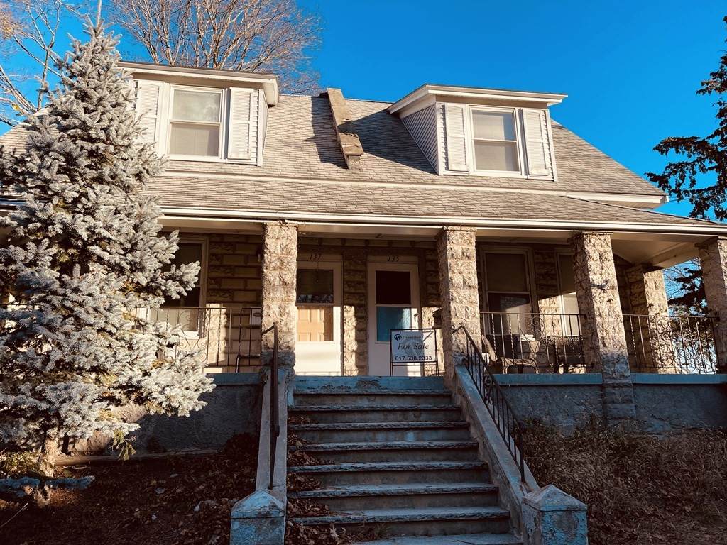 135 Gardner St - Photo 1