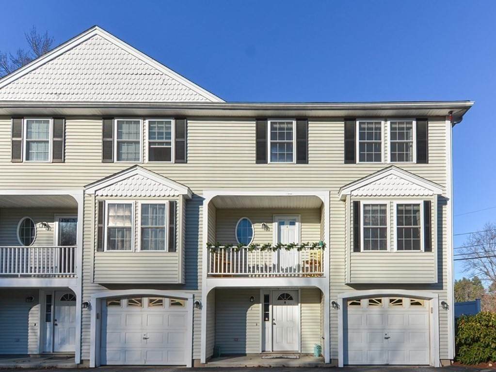 188 Tyngsboro Rd - Photo 1