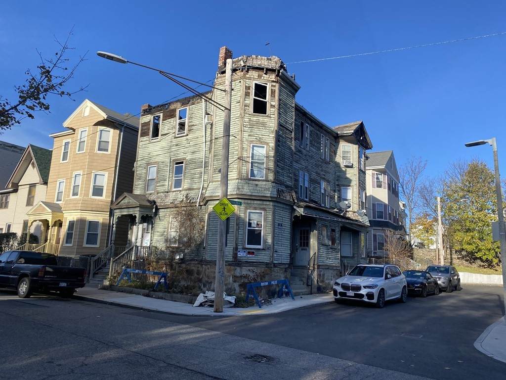 48 Edgewood - Photo 1