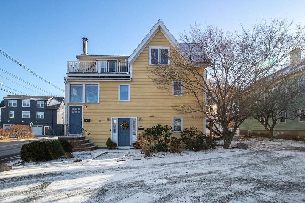 35 Andrew St - Photo 1