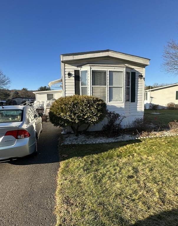 40 Clayton Dr - Photo 1