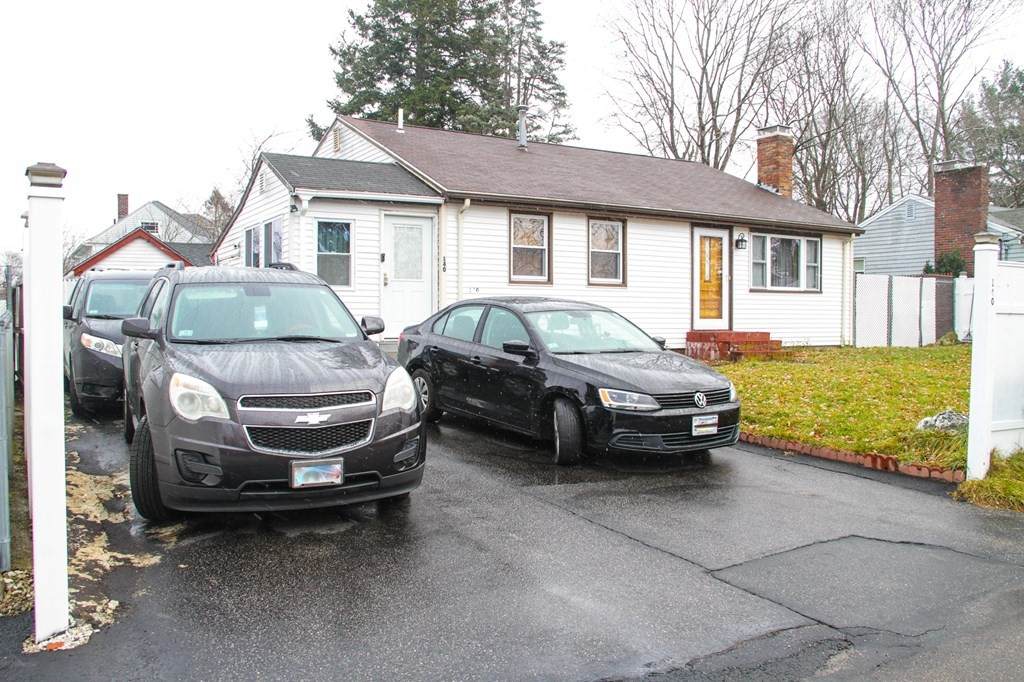 140 Thurber Ave - Photo 1