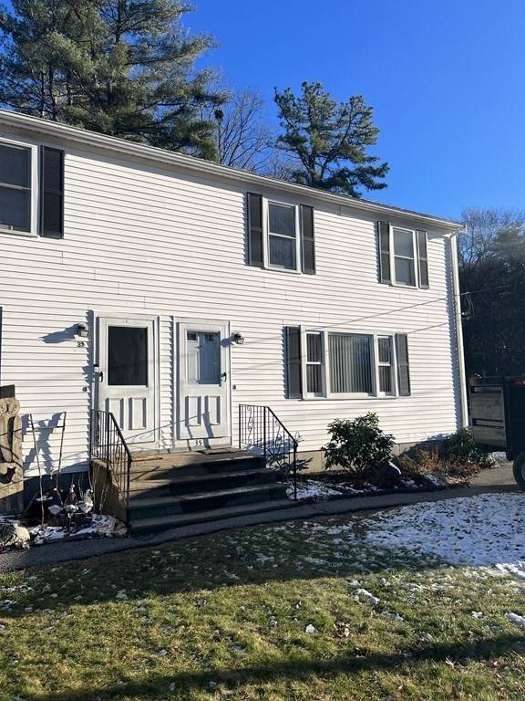 35 Wellesley - Photo 1