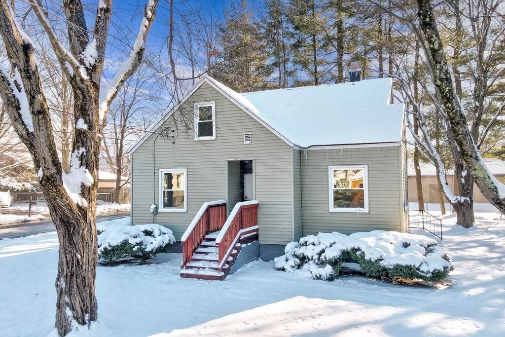 135 Dubois St - Photo 1