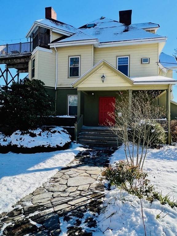 90 Pomeroy Terrace - Photo 1