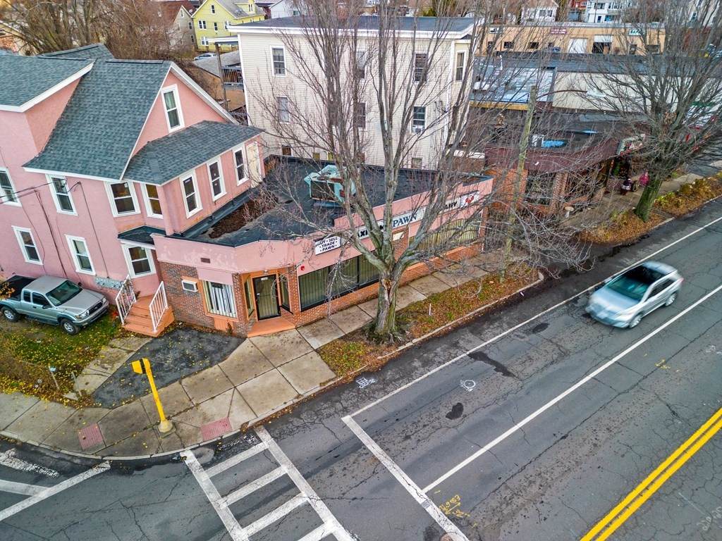 1158-1164 Memorial Ave - Photo 1