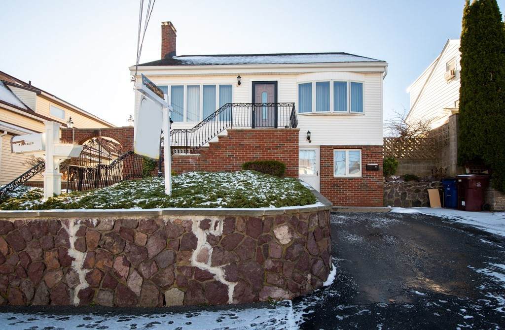 318 Proctor Avenue - Photo 1