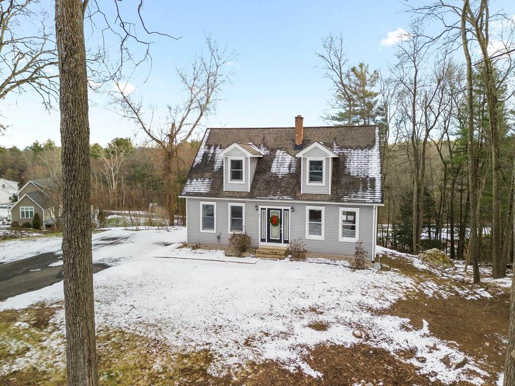 25 Hemlock Hollow - Photo 1
