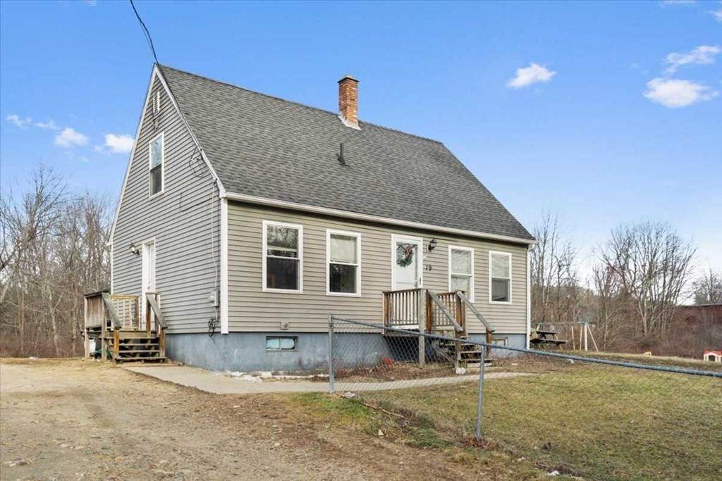 19 Hall St - Photo 1
