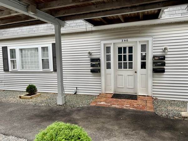 346 Gifford St - Photo 1