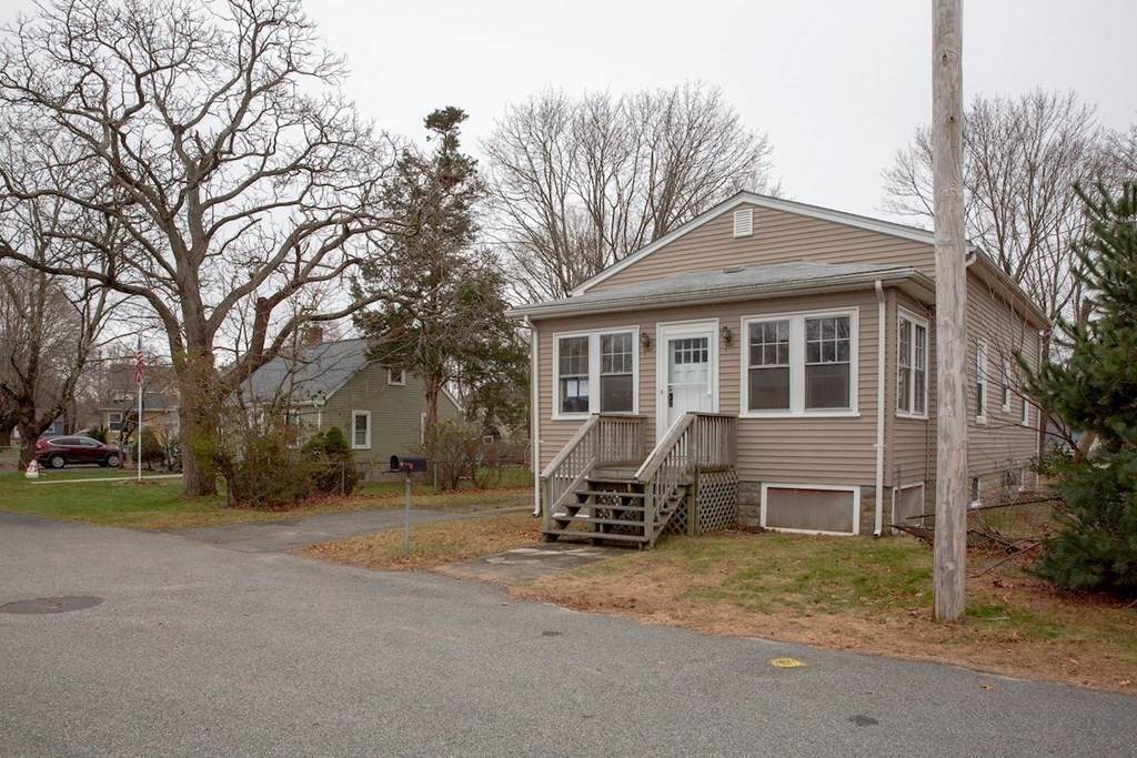 12 Holyoke Ave - Photo 1