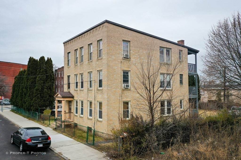 614 S Summer St - Photo 1