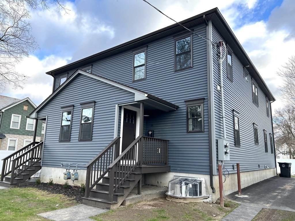 8 Lewis St - Photo 1