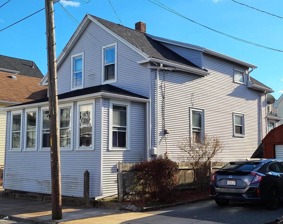 94 Fruit St - Photo 1