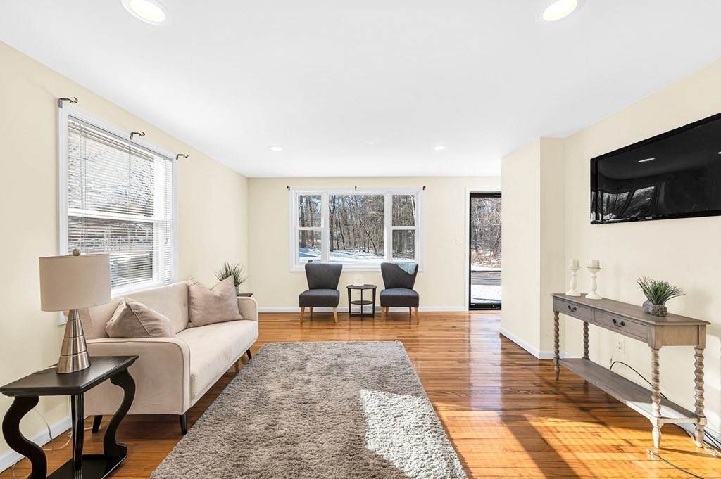 43 Hudson St - Photo 1