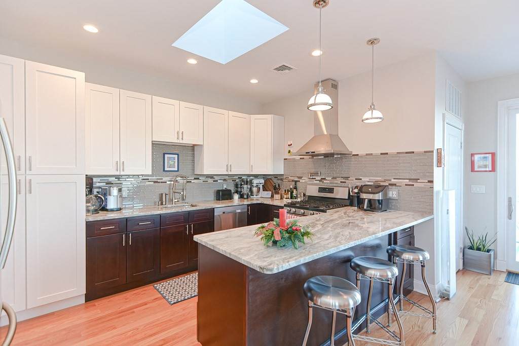 156 Falcon Street - Photo 1